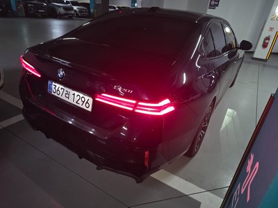 2026 BMW 5 SERIES — фото 4