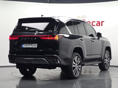 LEXUS LX - 4