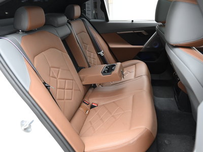 صورة مصغرة 12 لـ 2023 BMW I5