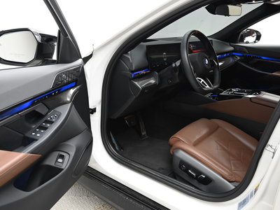 صورة مصغرة 11 لـ 2023 BMW I5