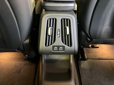 2025 BMW IX2 缩略图 41