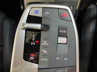 2025 BMW IX2 缩略图 42