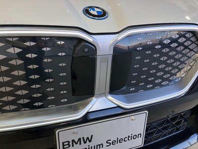 2025 BMW IX2 缩略图 13