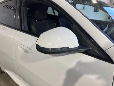 2025 BMW IX2 缩略图 20