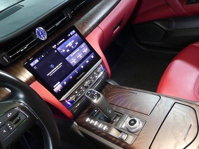 صورة 7 لـ 2022 Maserati QUATTROPORTE
