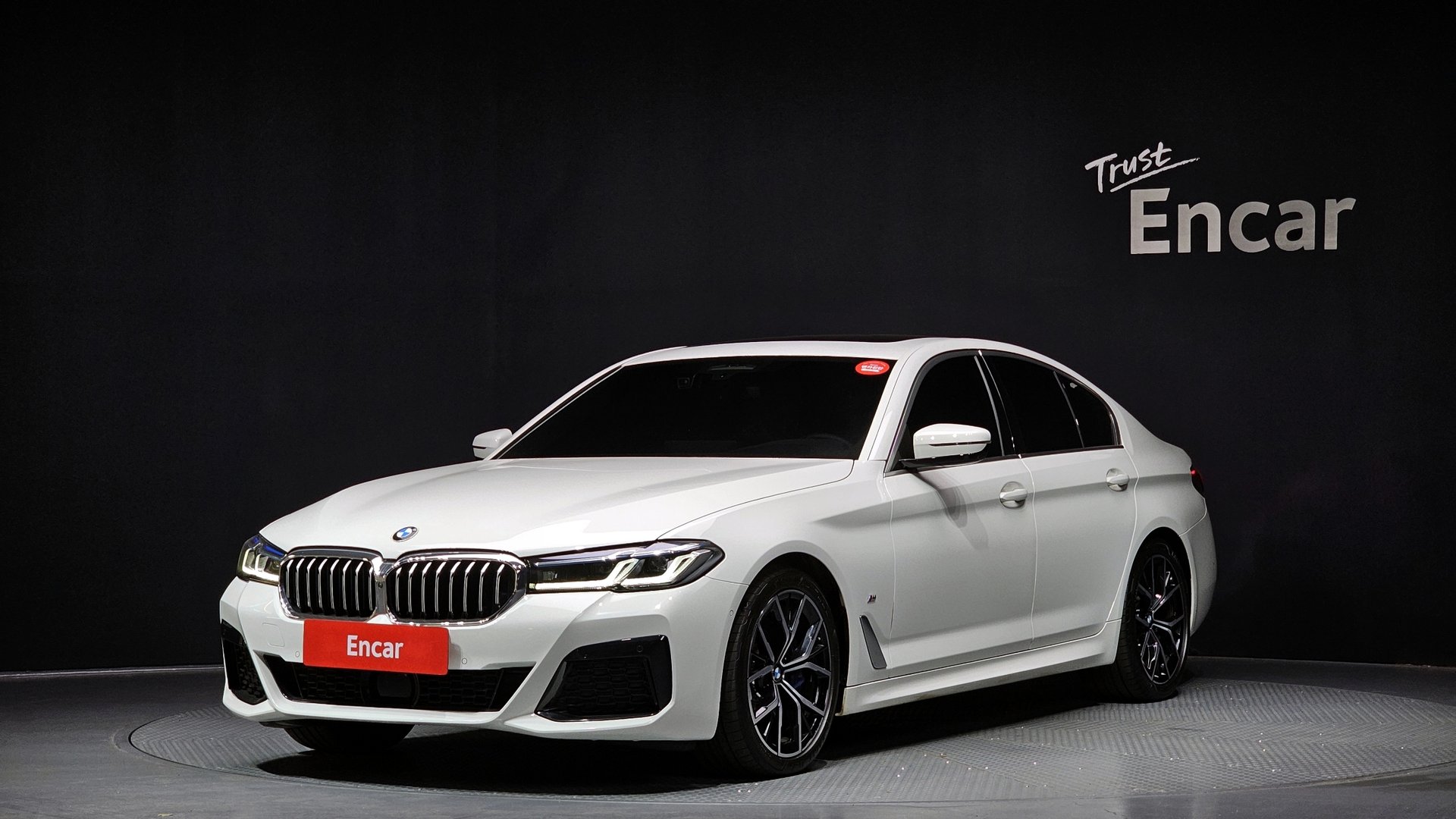 BMW 5 SERIES - View 1