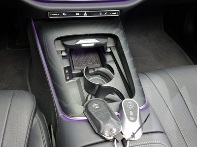 MERCEDES-BENZ E-CLASS - 9