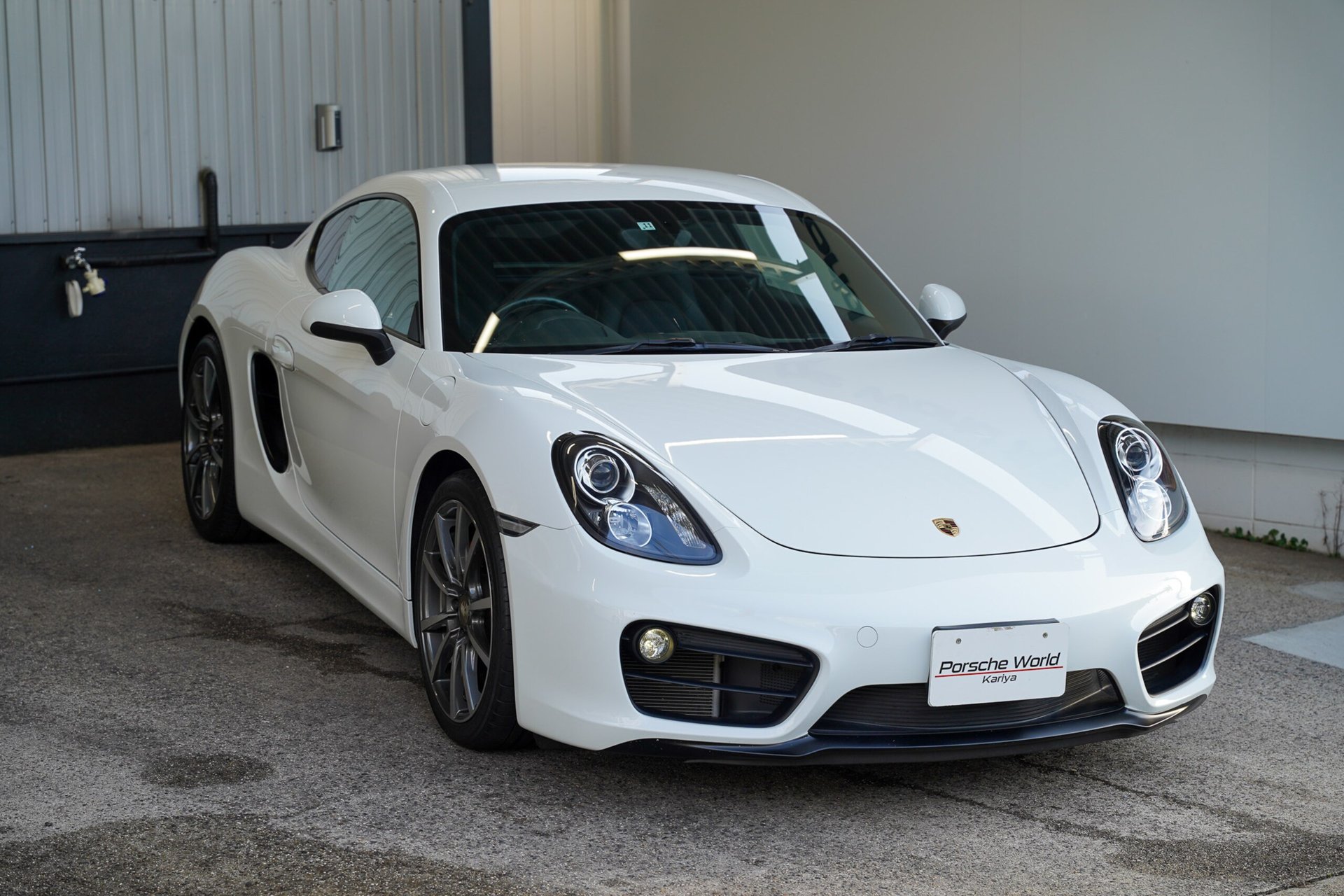 PORSCHE CAYMAN - View 1