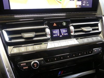 2025 BMW M8 缩略图 17