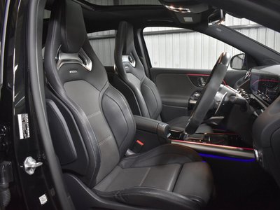 صورة 8 لـ 2021 Mercedes-BENZ GLA AMG