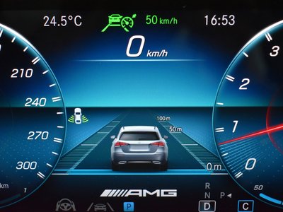 صورة 5 لـ 2021 Mercedes-BENZ GLA AMG