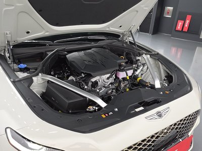 2025 Genesis THE NEW G70 photo 7