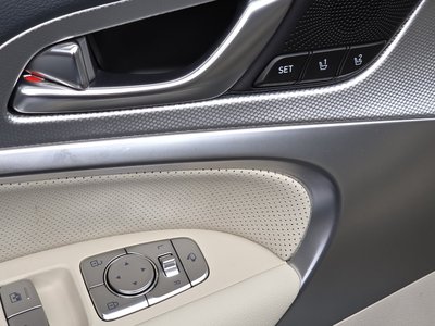 صورة مصغرة 29 لـ 2025 Genesis THE NEW G70