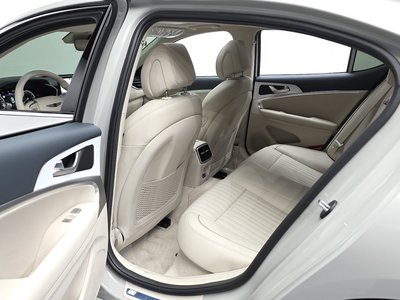 صورة مصغرة 16 لـ 2025 Genesis THE NEW G70