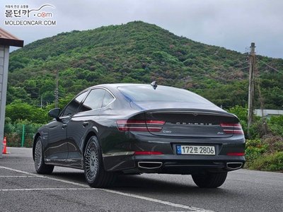 GENESIS G80 (RG3) - 3
