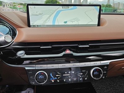 GENESIS G80 (RG3) - 4