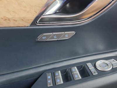 2022 Genesis GV80 thumbnail 18