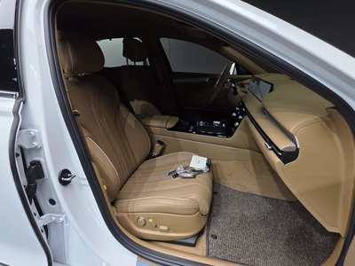 صورة مصغرة 32 لـ 2025 Genesis G80 (RG3)