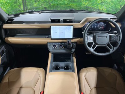 LAND ROVER DEFENDER - 2