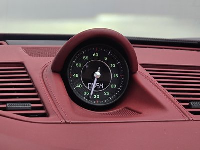 2021 Porsche 911 — миниатюра 23