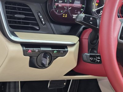 2021 Porsche 911 — миниатюра 19