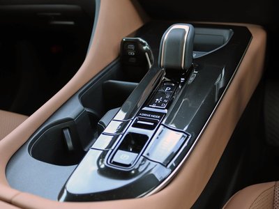 2025 Toyota CROWN SPORT thumbnail 12