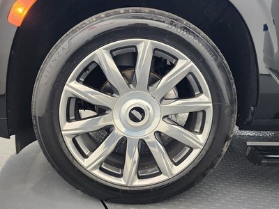 CADILLAC ESCALADE - 6