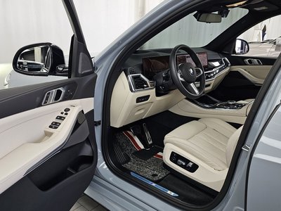صورة 10 لـ 2026 BMW X5