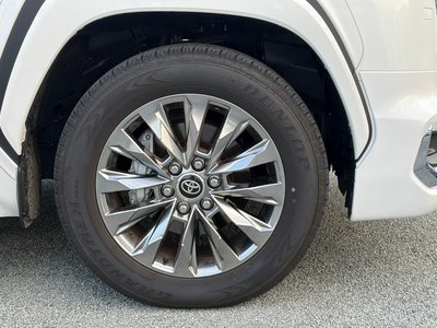 2025 Toyota LAND CRUISER 300 — миниатюра 14