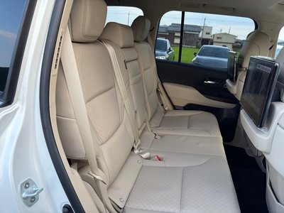 2025 Toyota LAND CRUISER 300 — миниатюра 50
