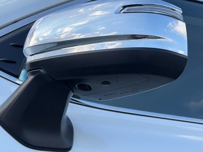 2025 Toyota LAND CRUISER 300 — миниатюра 16