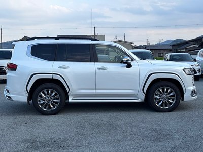 2025 Toyota LAND CRUISER 300 — фото 6
