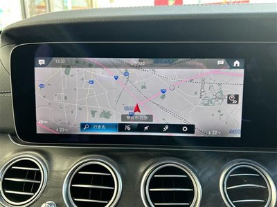 MERCEDES-BENZ E-CLASS - 2