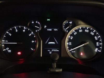 TOYOTA LAND CRUISER PRADO - 9