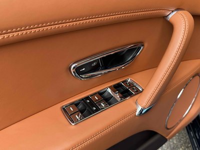صورة 10 لـ 2018 Bentley FLYING SPUR