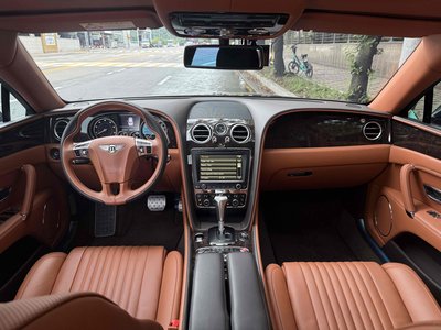 2018 Bentley FLYING SPUR — миниатюра 20