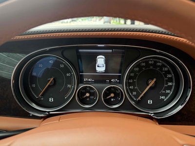 2018 Bentley FLYING SPUR — миниатюра 13
