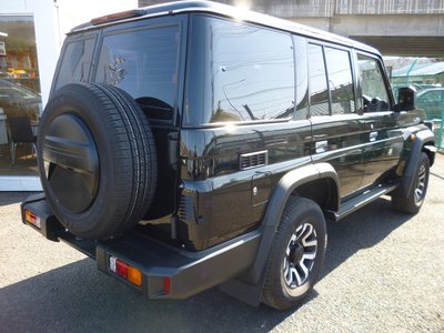 TOYOTA LAND CRUISER 70 - 7