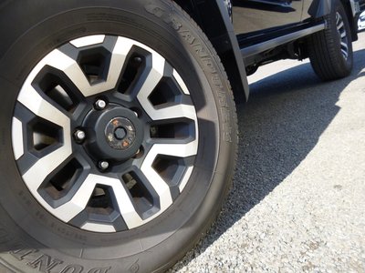 TOYOTA LAND CRUISER 70 - 8