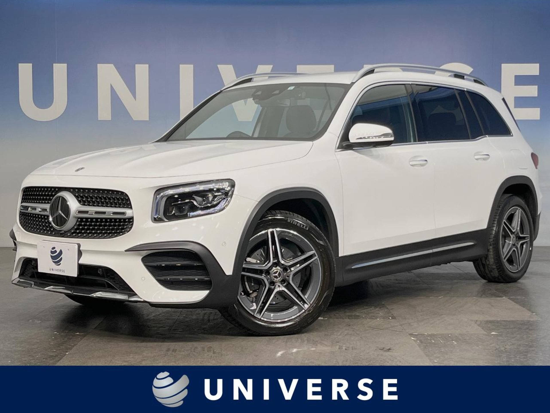 MERCEDES-BENZ GLB - View 1