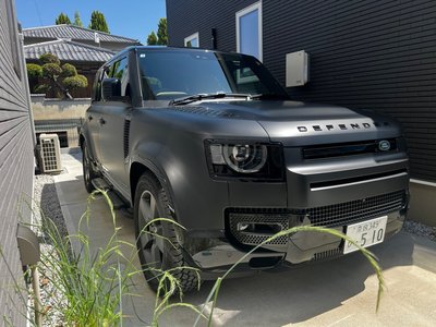 LAND ROVER DEFENDER - 8