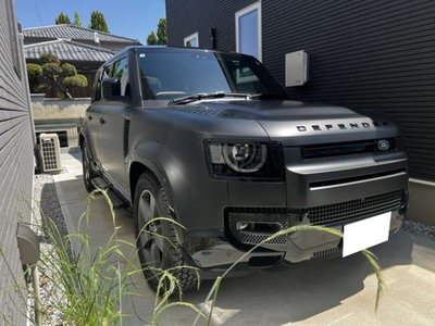 LAND ROVER DEFENDER - 9