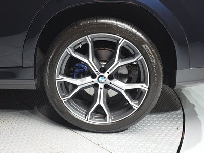 2022 BMW X6 照片 8