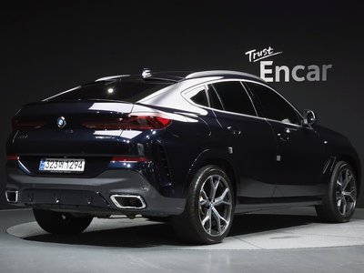 2022 BMW X6 照片 3