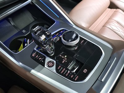 2022 BMW X6 — миниатюра 12
