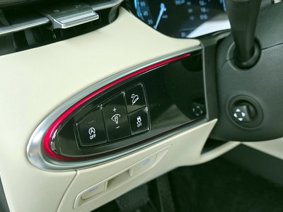 2024 Genesis GV70 thumbnail 22