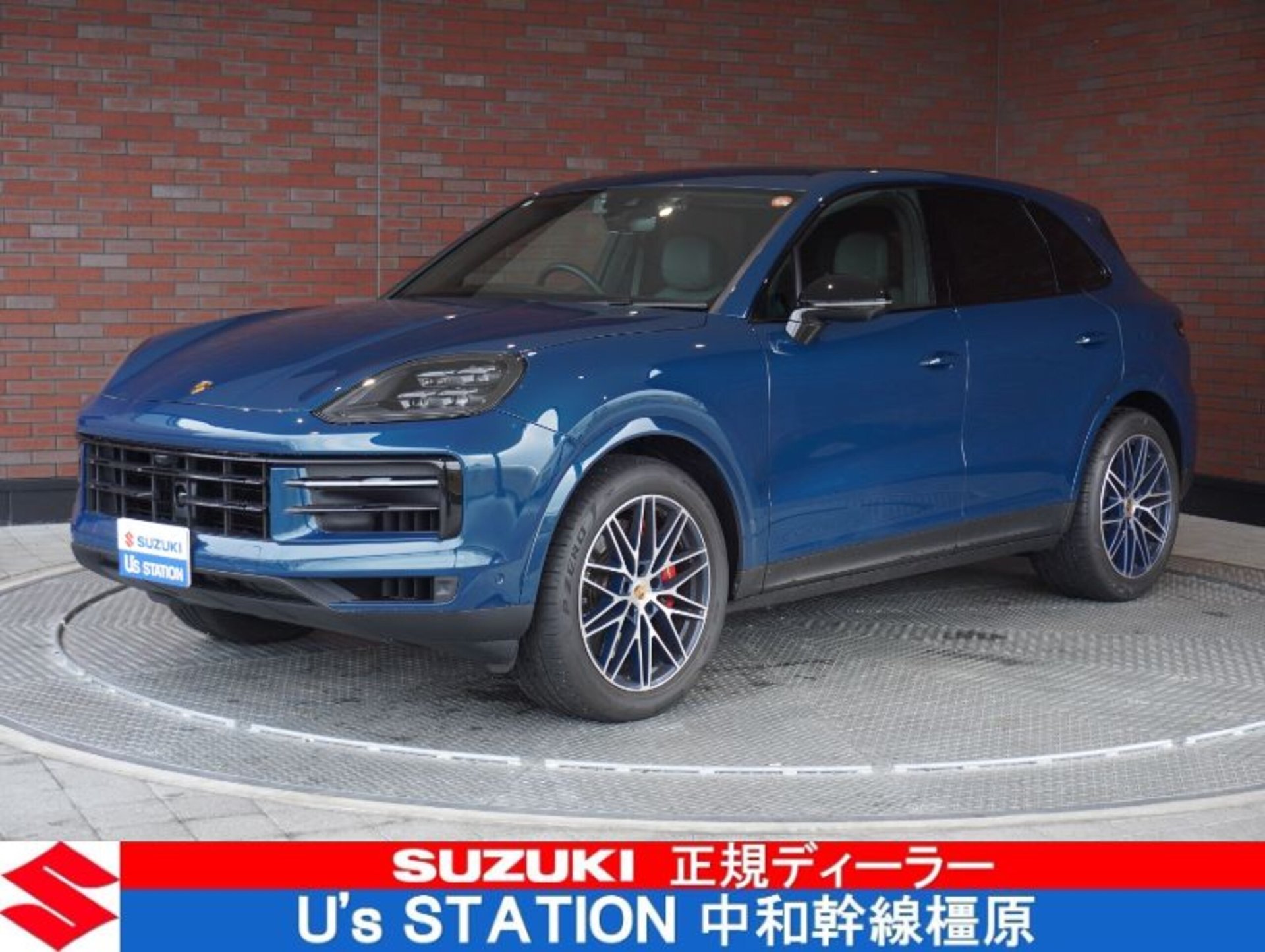 PORSCHE CAYENNE - View 1