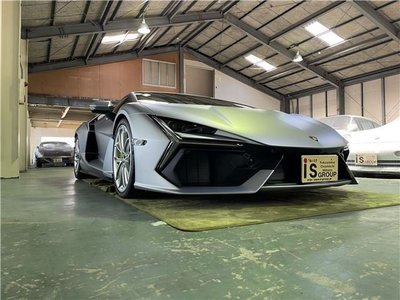 LAMBORGHINI REVUELTO - 6