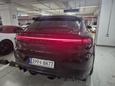 2024 Porsche CAYENNE 照片 3