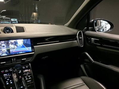 PORSCHE CAYENNE - 10